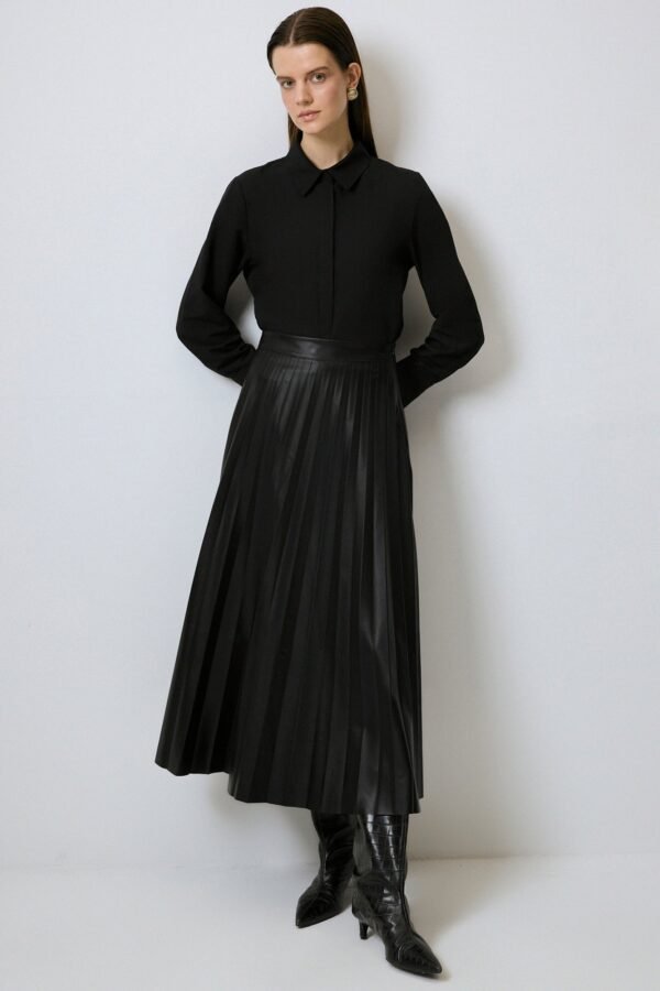 PLEATED FAUX LEATHER SKIRT - Image 2